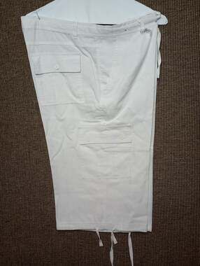 TRUST White Linen Blend Cargo Shorts Size 40